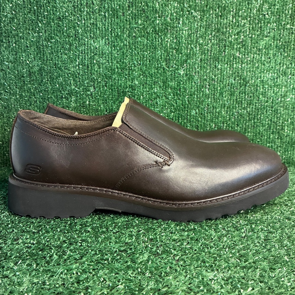 NEW Skechers Classic Fit Memory Foam Leather Slip On Loafers Brown Mens Size 12